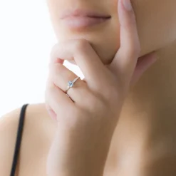 Clearance Histoire d'Or Bague Lily Or Blanc Saphir