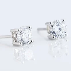 New Histoire d'Or Boucles D'oreilles Puces 4 Griffes Or Blanc Diamant Synthetique or blanc diamant synthétique blanc