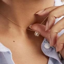 Clearance Histoire d'Or Collier Or Jaune Urlanie Diamants