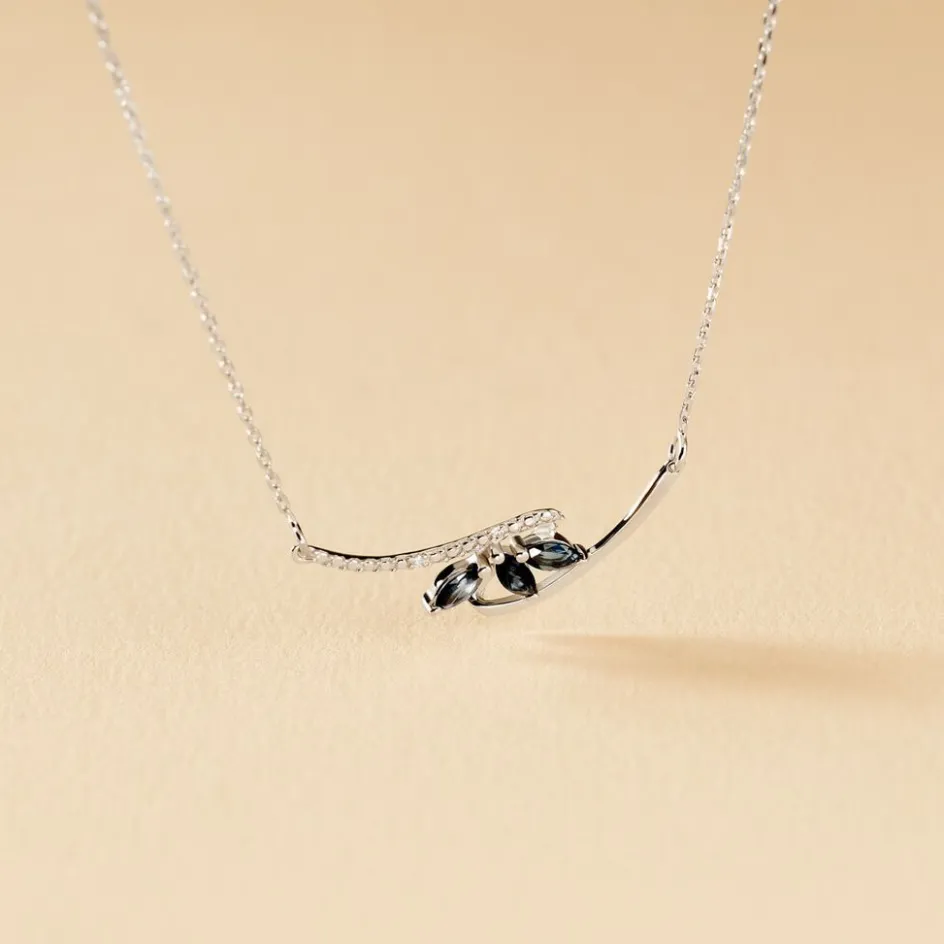 Hot Histoire d'Or Collier Petale Et Diamant or blanc saphir