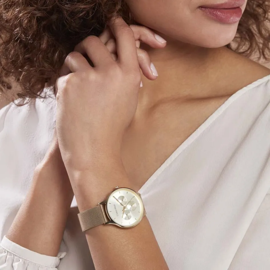 Hot CALVIN KLEIN Montre Timeless Multi Champagne cadran doré fond champagne bracelet acier doré