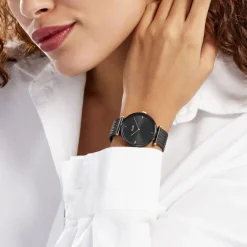 CLUSE Montre Triomphe Noir cadran noir fond noir bracelet acier noir