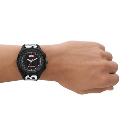 DIESEL Montre Framed Noir cadran noir fond noir bracelet cuir de vache noir