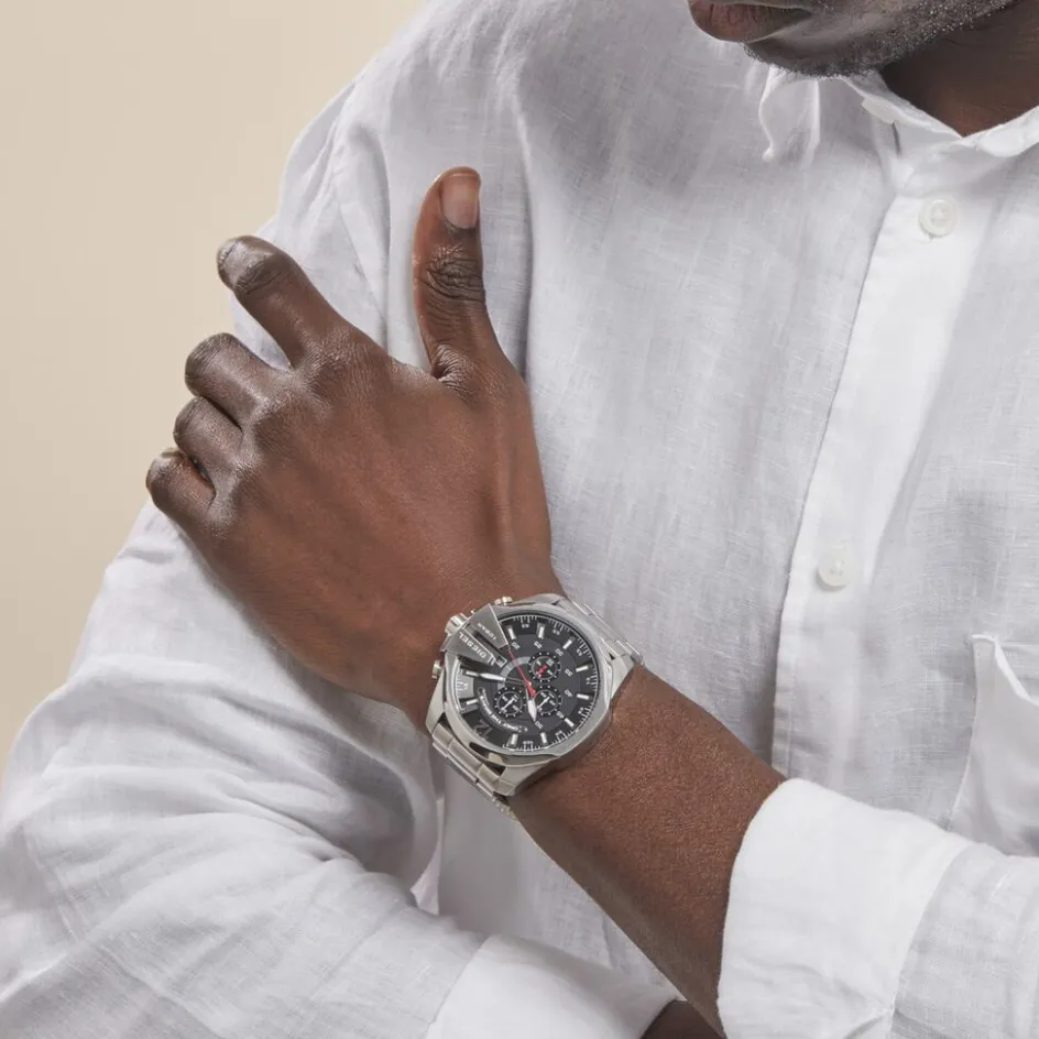 Clearance DIESEL Montre Mega Chief Noir cadran argenté fond noir bracelet acier argenté