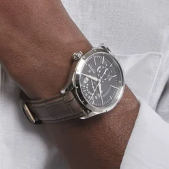 FESTINA Montre Retro Noir cadran argenté fond noir bracelet cuir marron