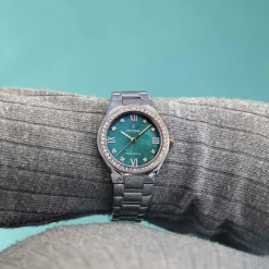 Sale FESTINA Montre Solar Energy Vert cadran argenté fond vert bracelet acier argenté