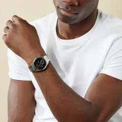 Outlet FESTINA Montre Timeless Chronograph Noir cadran argenté fond noir bracelet acier argenté