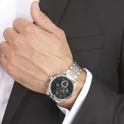 Outlet FESTINA Montre Timeless Chronograph Noir cadran argenté fond noir bracelet acier argenté