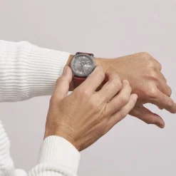 Sale FOSSIL Montre Machine Gris cadran gris fond gris bracelet cuir marron