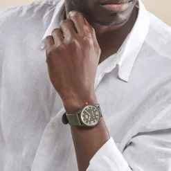 Best ICE WATCH Montre Solar Power Kaki cadran kaki fond kaki bracelet plastique kaki