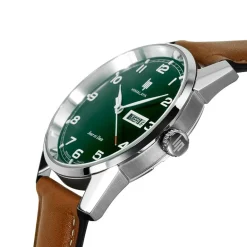 Hot LIP Montre Himalaya 40 Vert cadran argenté fond vert bracelet cuir de vache marron