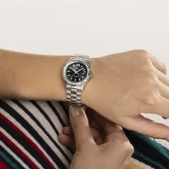 Clearance LOTUS Montre Freedom Collection Noir cadran argenté fond noir bracelet acier argenté