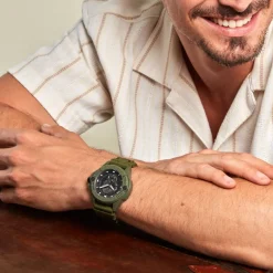 Online PHILIPP PLEIN Montre The Skull Ecoceramic Noir cadran vert fond noir bracelet silicone vert