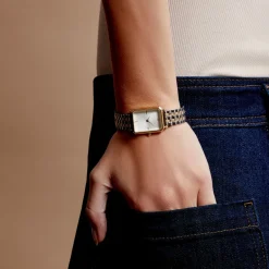 Best ROSEFIELD Montre Octagon Blanc cadran doré fond blanc bracelet acier doré