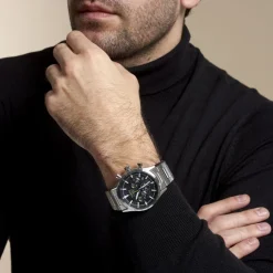 Sale SEIKO Montre Sport Noir cadran argenté fond noir bracelet acier argenté