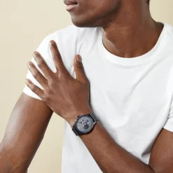 TOMMY HILFIGER Montre Damon Bleu cadran bleu fond bleu bracelet acier bleu